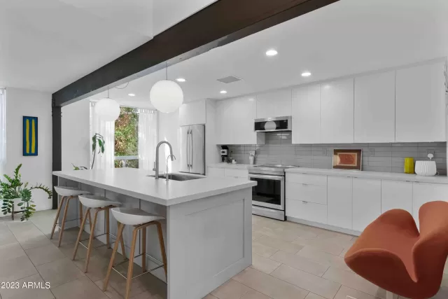 MLS: 6610817 Condo For Sale