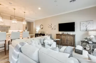 Photo #4: 6610938 Listing