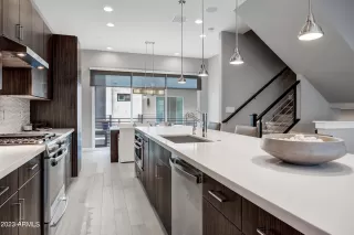 Photo #4: 6610983 Listing