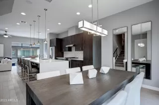 Photo #6: 6610983 Listing