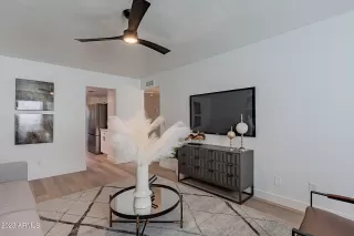 Photo #6: 6611050 Listing 