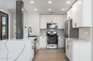 Photo #3: 6611214 Listing