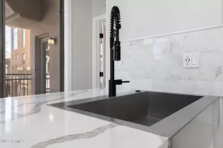 Photo #4: 6611214 Listing