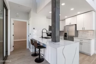 Photo #6: 6611214 Listing