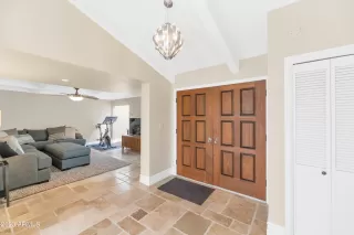 Photo #2: 6611400 Listing 