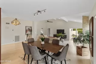 Photo #6: 6611546 Listing 