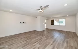 Photo #5: 6611805 Listing 