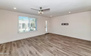 Photo #6: 6611805 Listing 