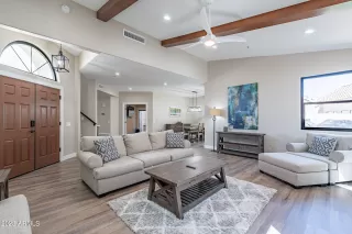 Photo #5: 6611834 Listing 