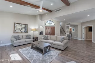 Photo #6: 6611834 Listing 