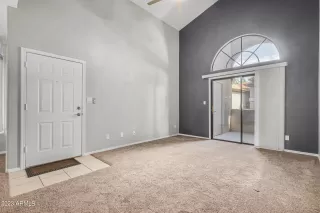 Photo #1: 6612015 Listing