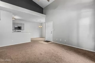 Photo #2: 6612015 Listing