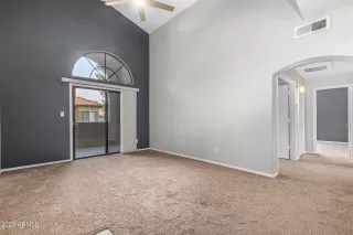 Photo #4: 6612015 Listing