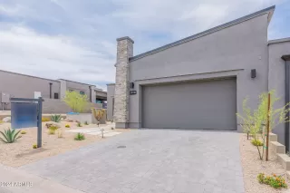 Photo #3: 6612078 Listing