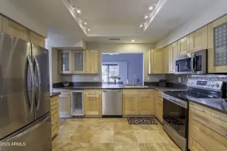 Photo #5: 6612160 Listing 