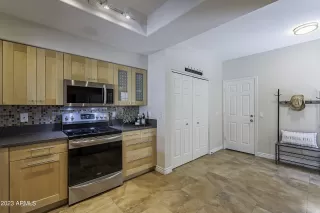 Photo #6: 6612160 Listing 