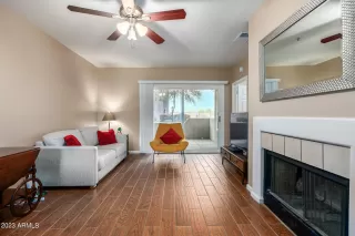 Photo #4: 6612182 Listing