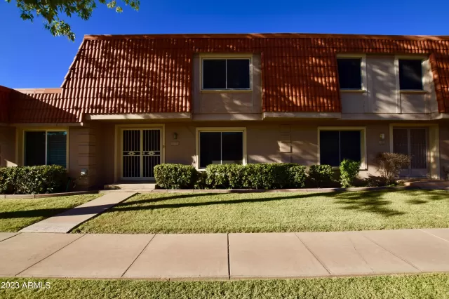 MLS: 6612342 Condo For Sale