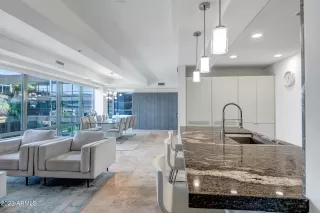 Photo #2: 6612356 Listing