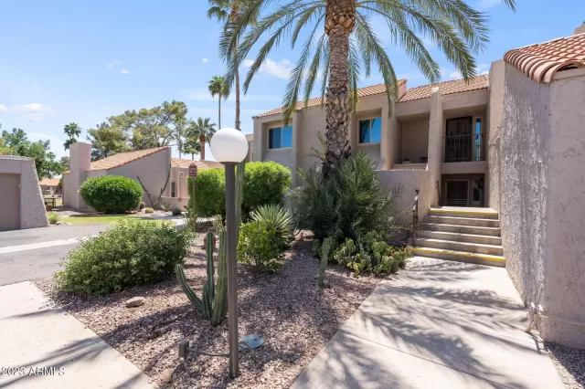MLS: 6612365 Condo For Sale