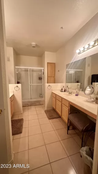 Photo #3: 6612381 Listing