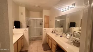 Photo #5: 6612381 Listing