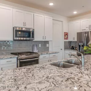 Photo #3: 6612384 Listing