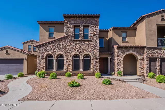 MLS: 6612386 Condo For Sale