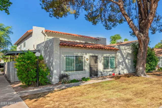 MLS: 6612497 Condo For Sale