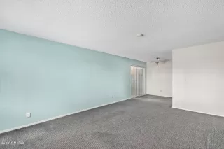 Photo #3: 6612497 Listing