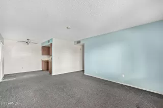 Photo #4: 6612497 Listing