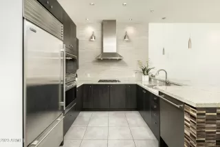 Photo #3: 6612584 Listing