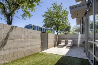 Photo #5: 6612584 Listing