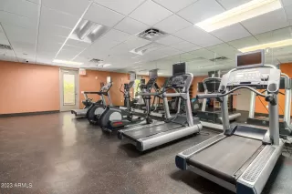 Photo #5: 6612632 Listing