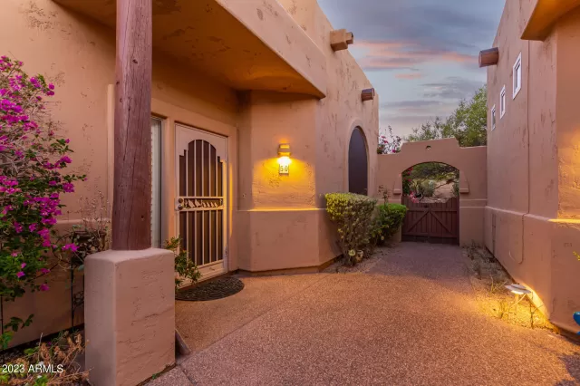 MLS: 6612685 Condo For Sale