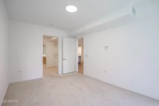 Photo #5: 6612693 Listing