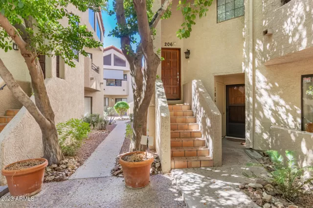 MLS: 6612730 Condo For Sale