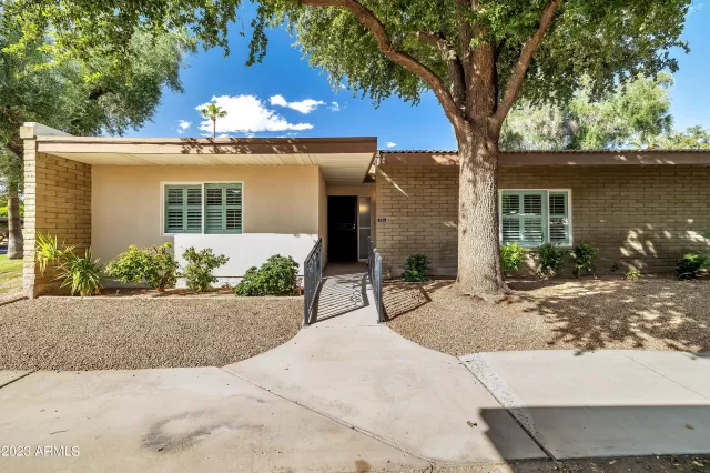 MLS: 6613149 Condo For Sale