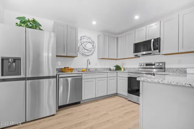 MLS: 6613556 Condo For Sale