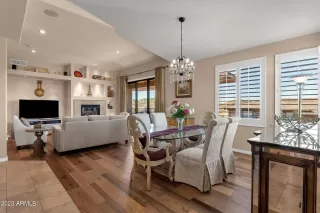 Photo #3: 6613725 Listing