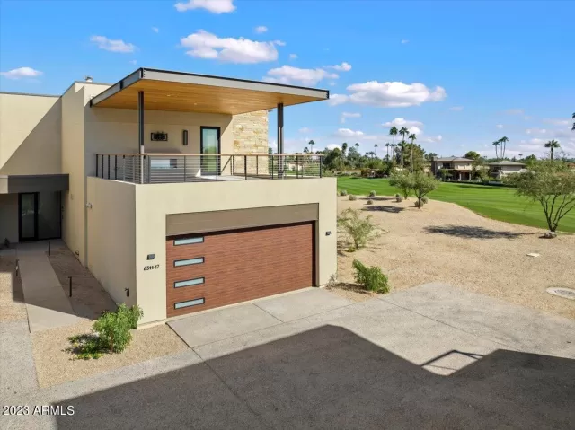 MLS: 6613735 Condo For Sale