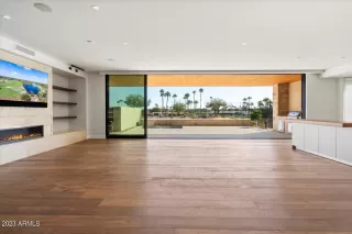 Photo #2: 6613735 Listing 