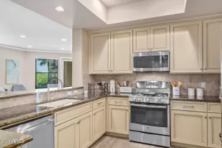 Photo #5: 6613869 Listing 