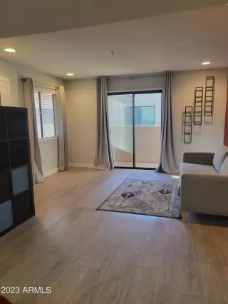 Photo #3: 6614373 Listing