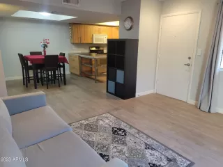 Photo #4: 6614373 Listing