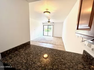 Photo #4: 6614374 Listing