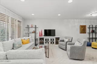 Photo #6: 6614396 Listing 
