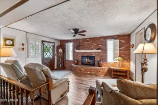 Photo #5: 6614572 Listing