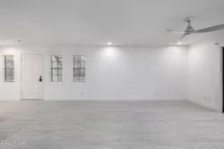 Photo #6: 6614827 Listing 