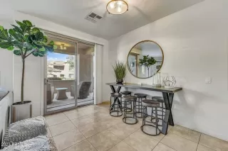 Photo #3: 6614917 Listing 